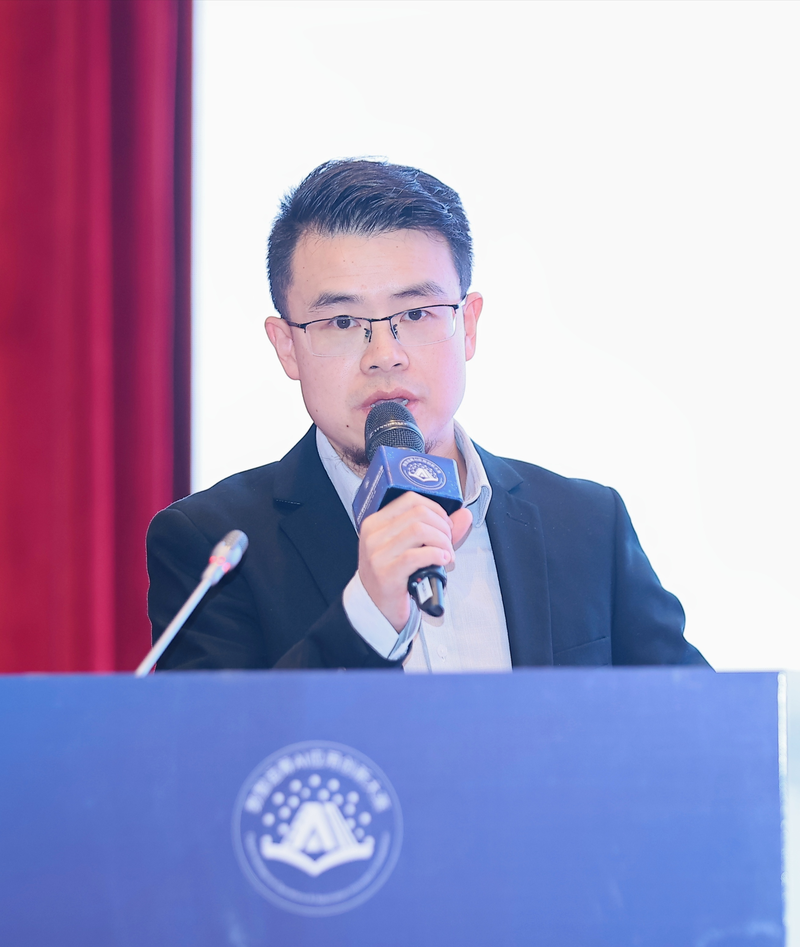 李成